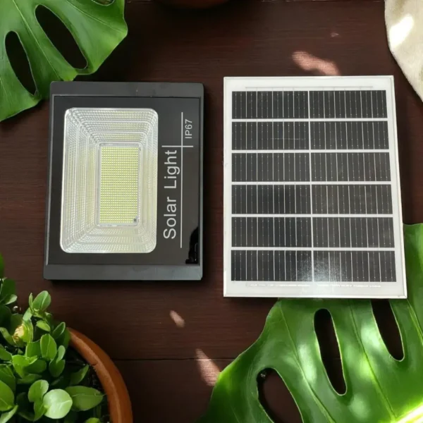High-Power 200W Solar LED Flood Light Kit